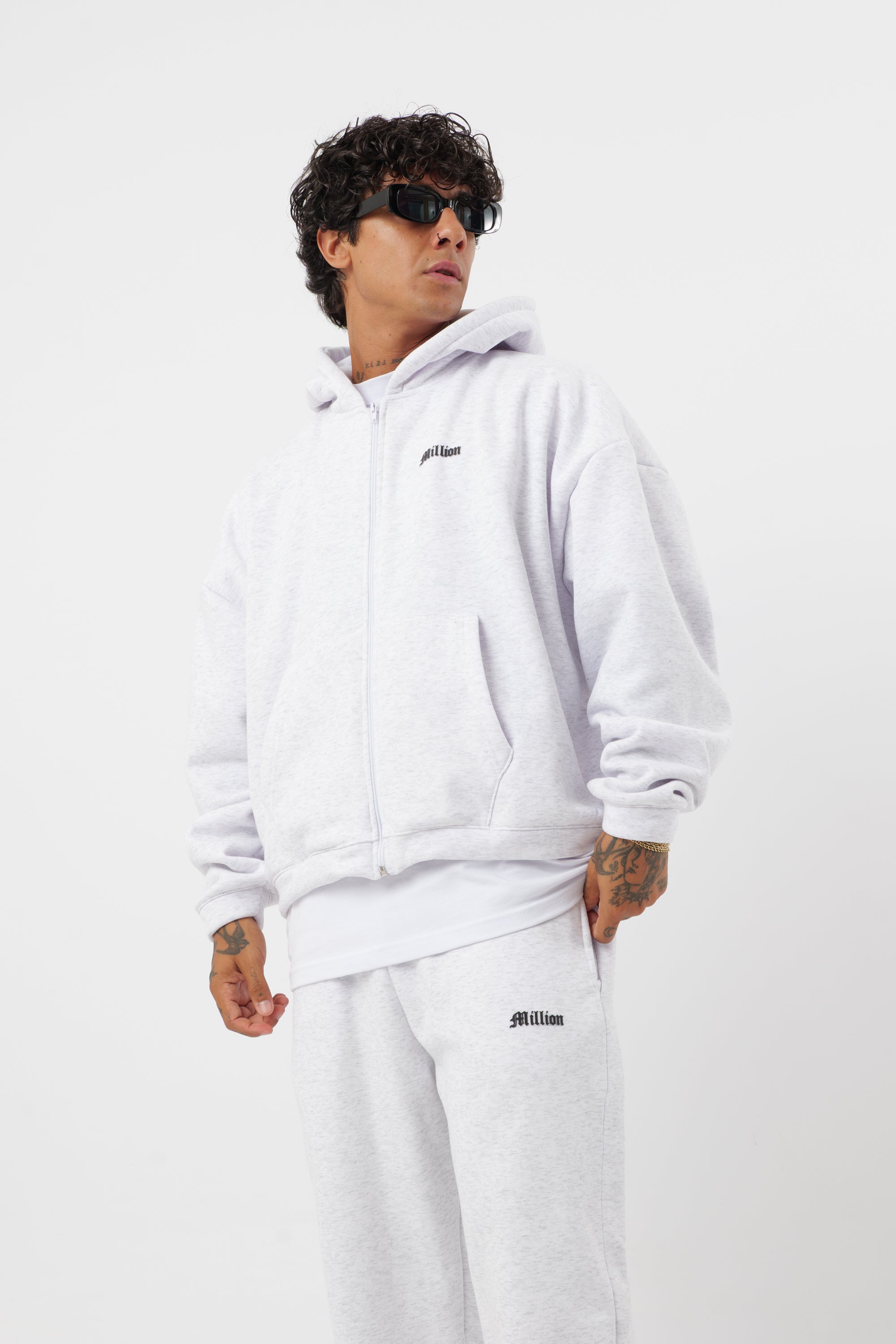 Hoodie ‘Archive’ Preto