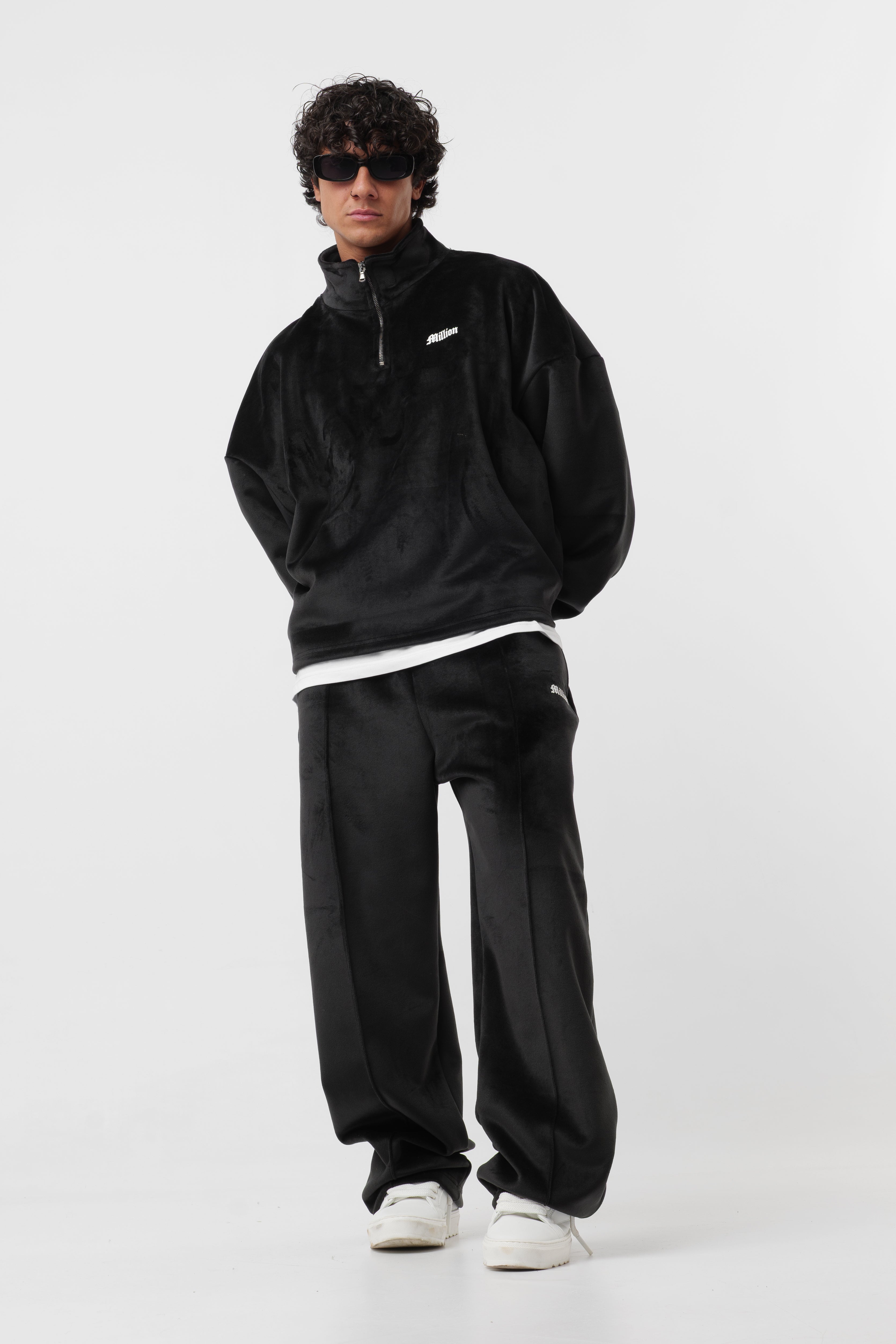 Hoodie ‘Archive’ Preto