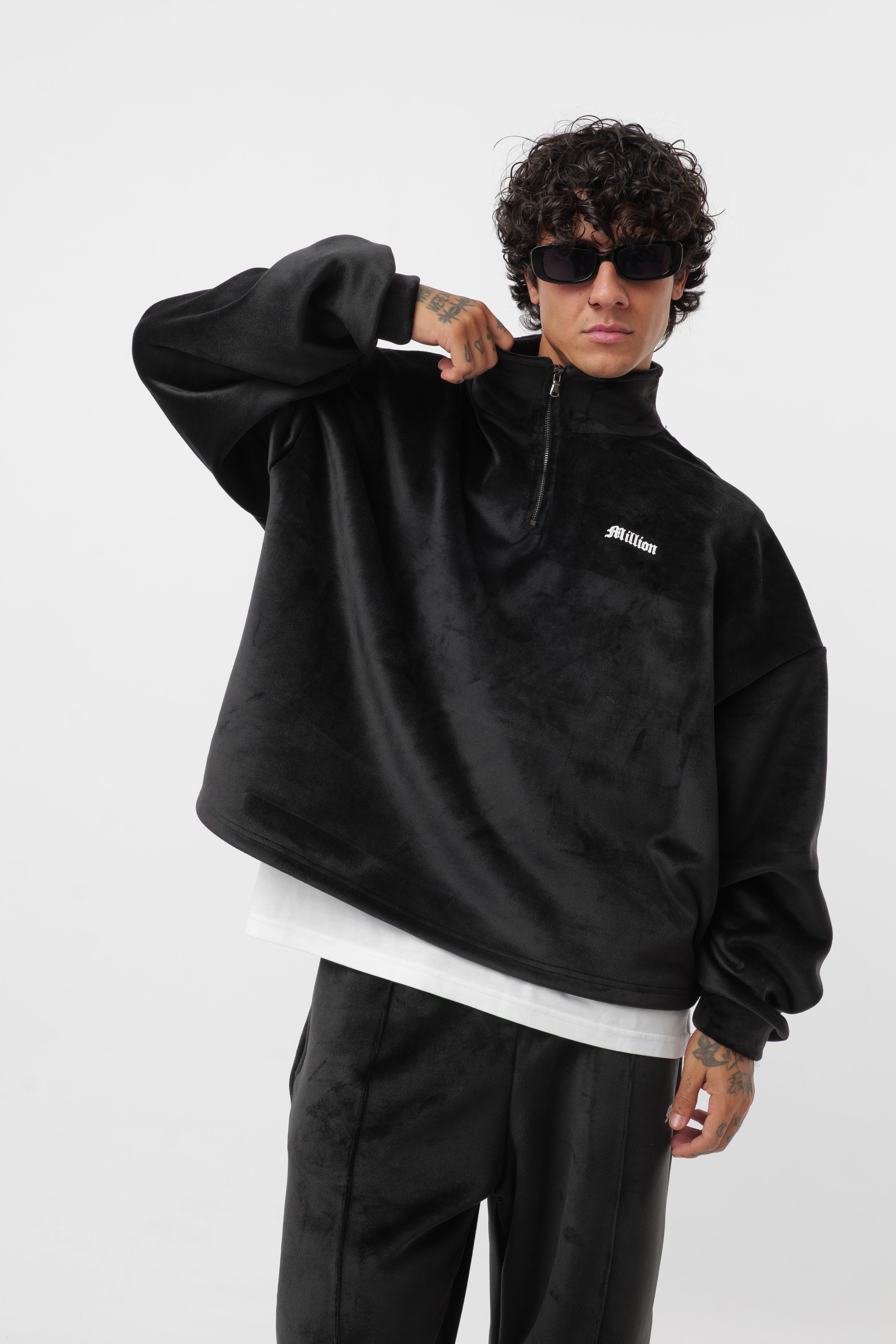 Hoodie ‘Archive’ Preto