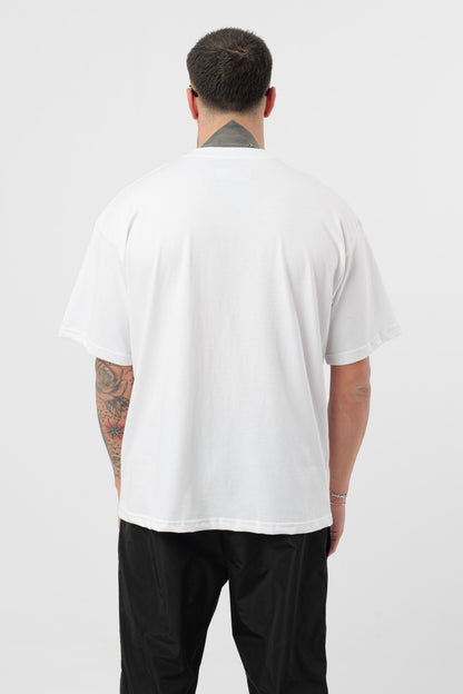 T-Shirt Branca com Logótipo Preto