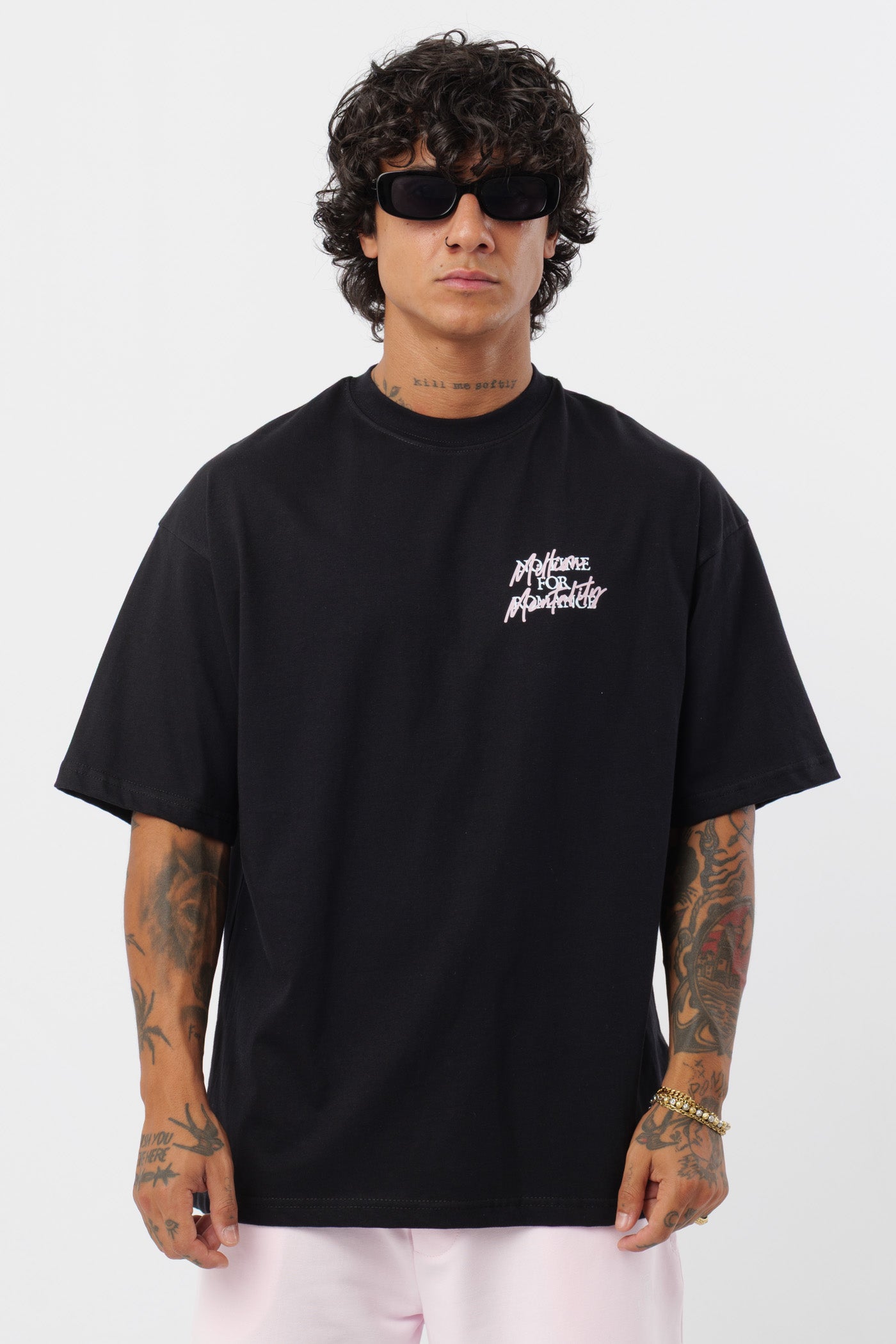 T-Shirt Romance Preta