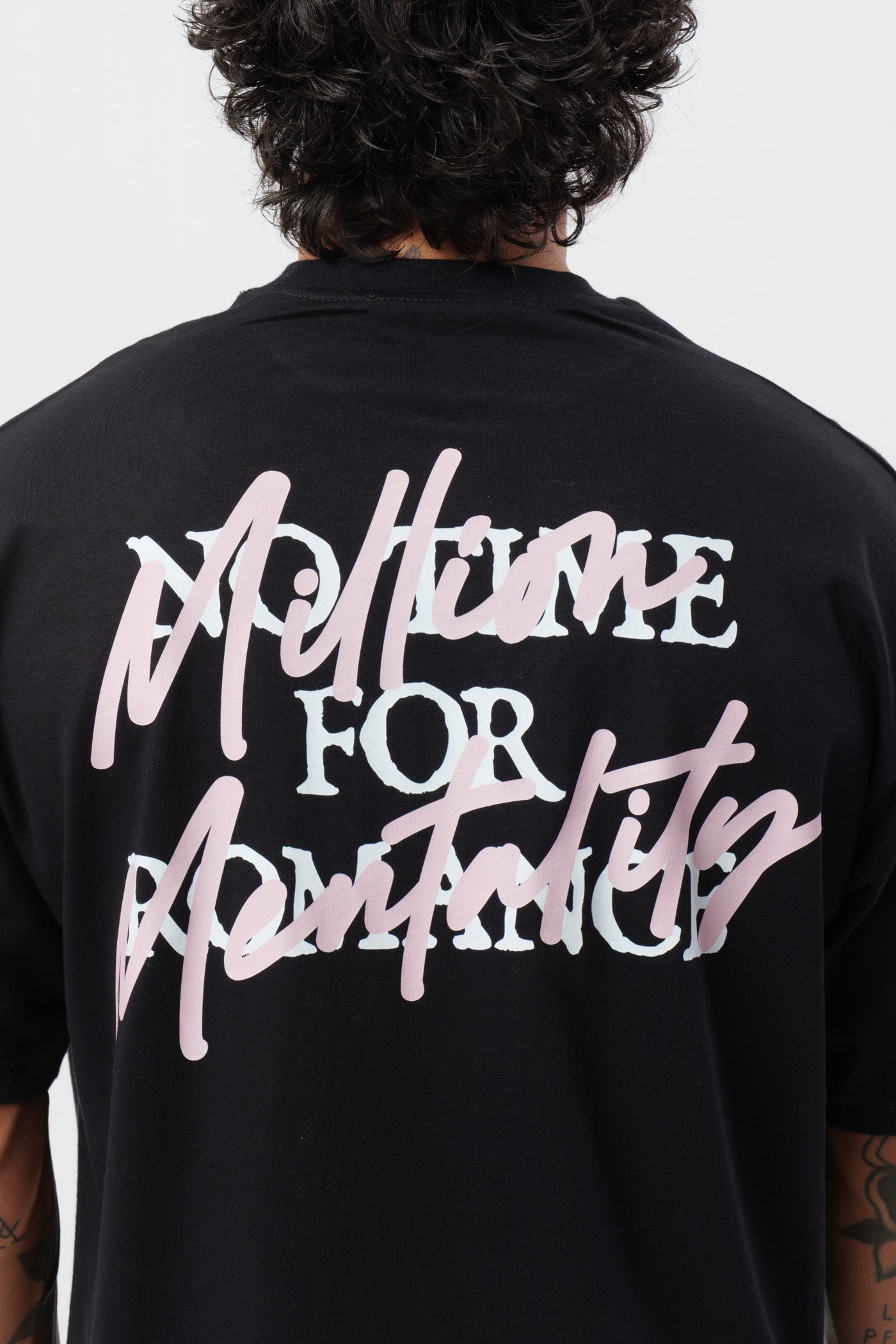 T-Shirt Romance Preta