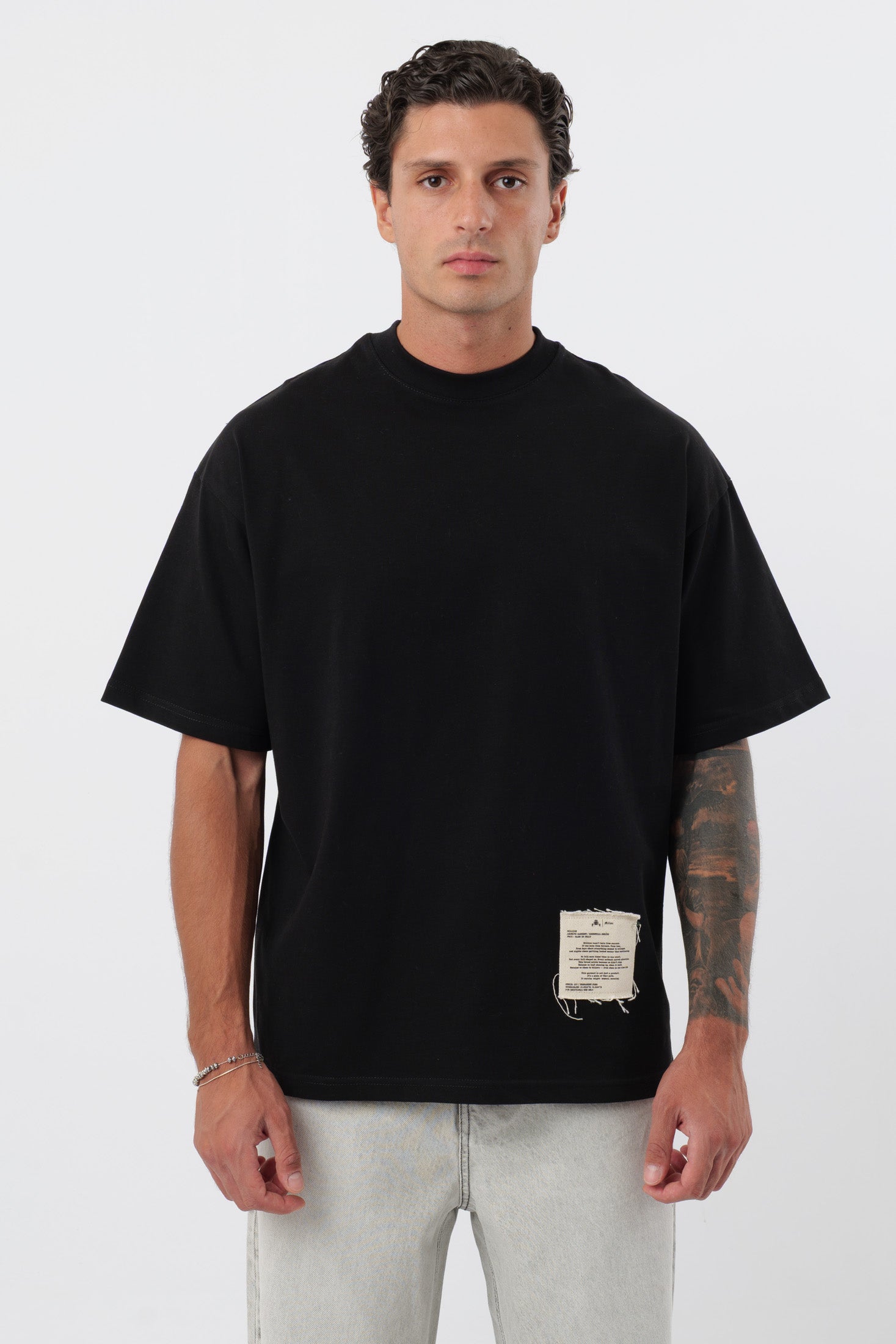 Tee "Archive" Preta