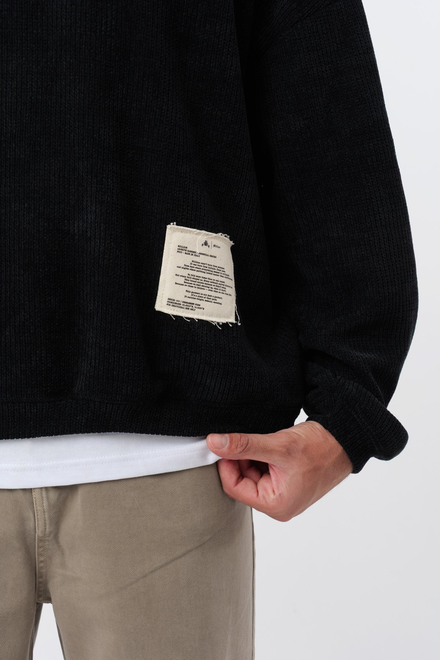 Crewneck 'Archive' Preta