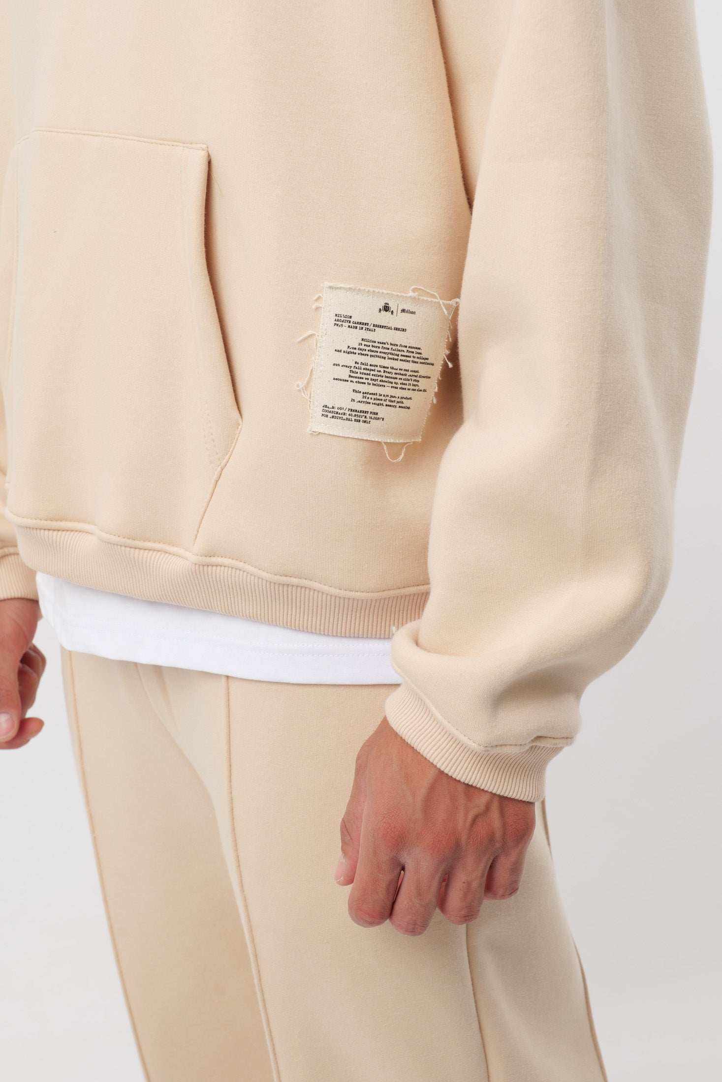 Hoodie ‘Archive’ Preto