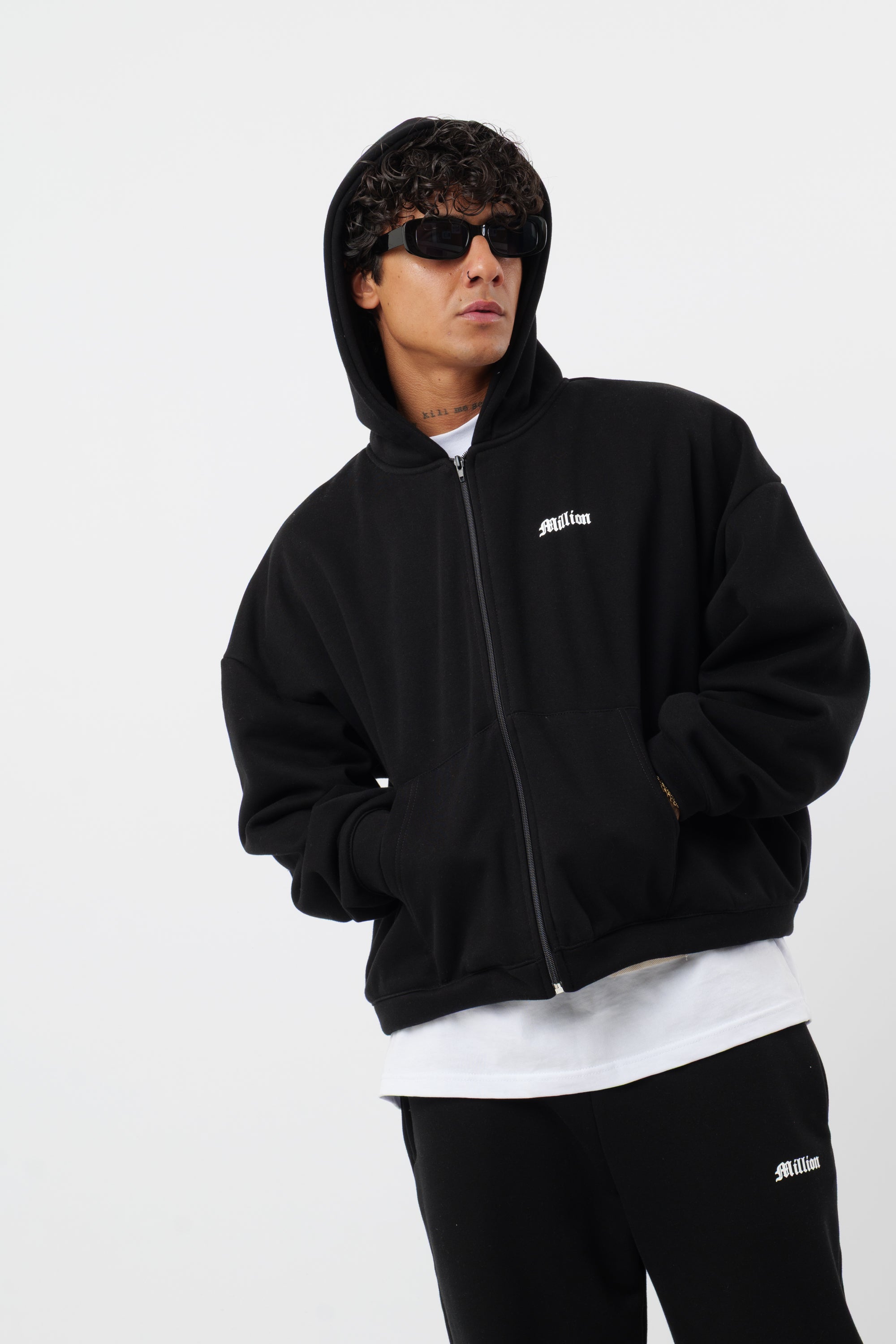 Hoodie ‘Archive’ Preto